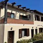 Seventeen Black -with Garden And Private Parking Just 5 Minutes Walk From The Historic Center Lejlighed Tropea