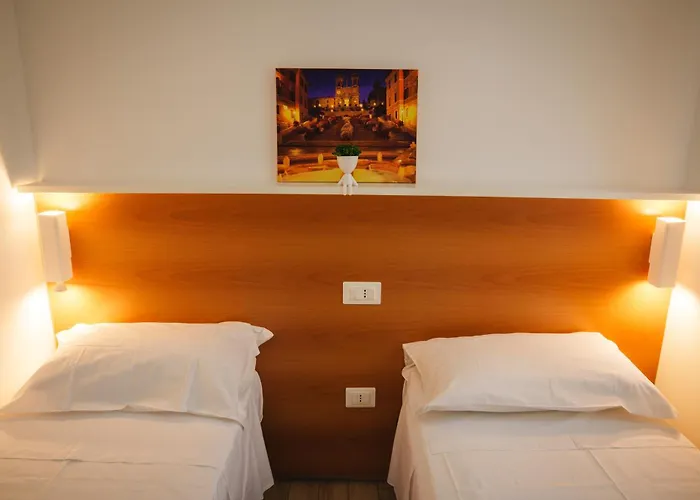 Seventeen Black -with Garden And Private Parking Just 5 Minutes Walk From The Historic Center *