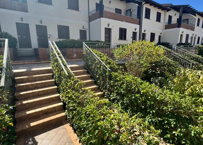 Seventeen Black -with Garden And Private Parking Just 5 Minutes Walk From The Historic Center * Tropea